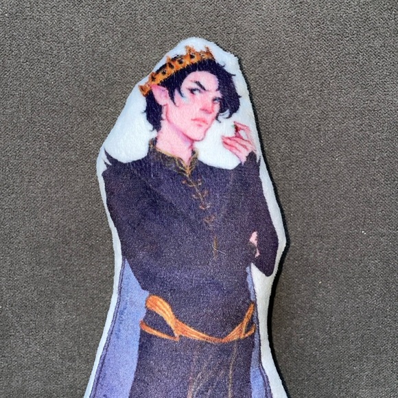 Cruel Prince Cardan small pillow - Picture 2 of 4